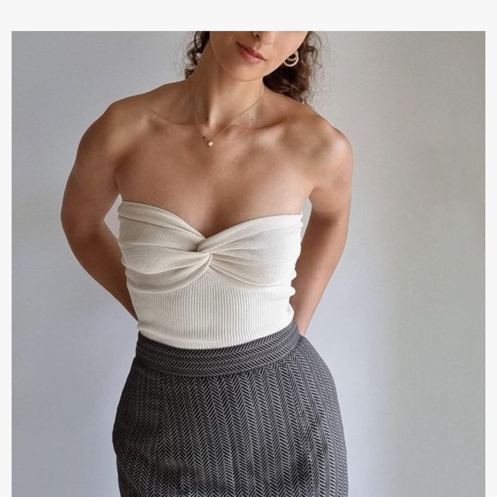 Elegant Cream Strapless Twisted Top